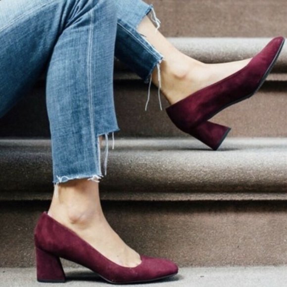 stuart weitzman marymid pump